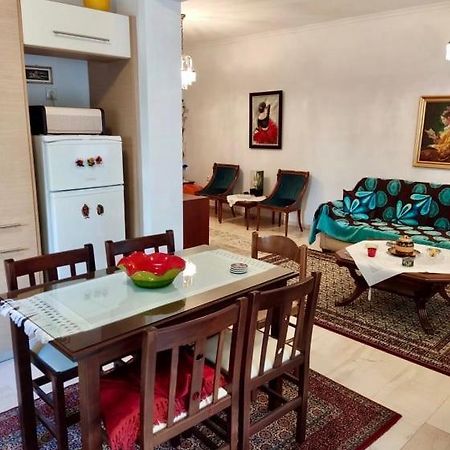 Marys House , Lovely 2-Bedroom Apartment Thessaloníki Eksteriør billede